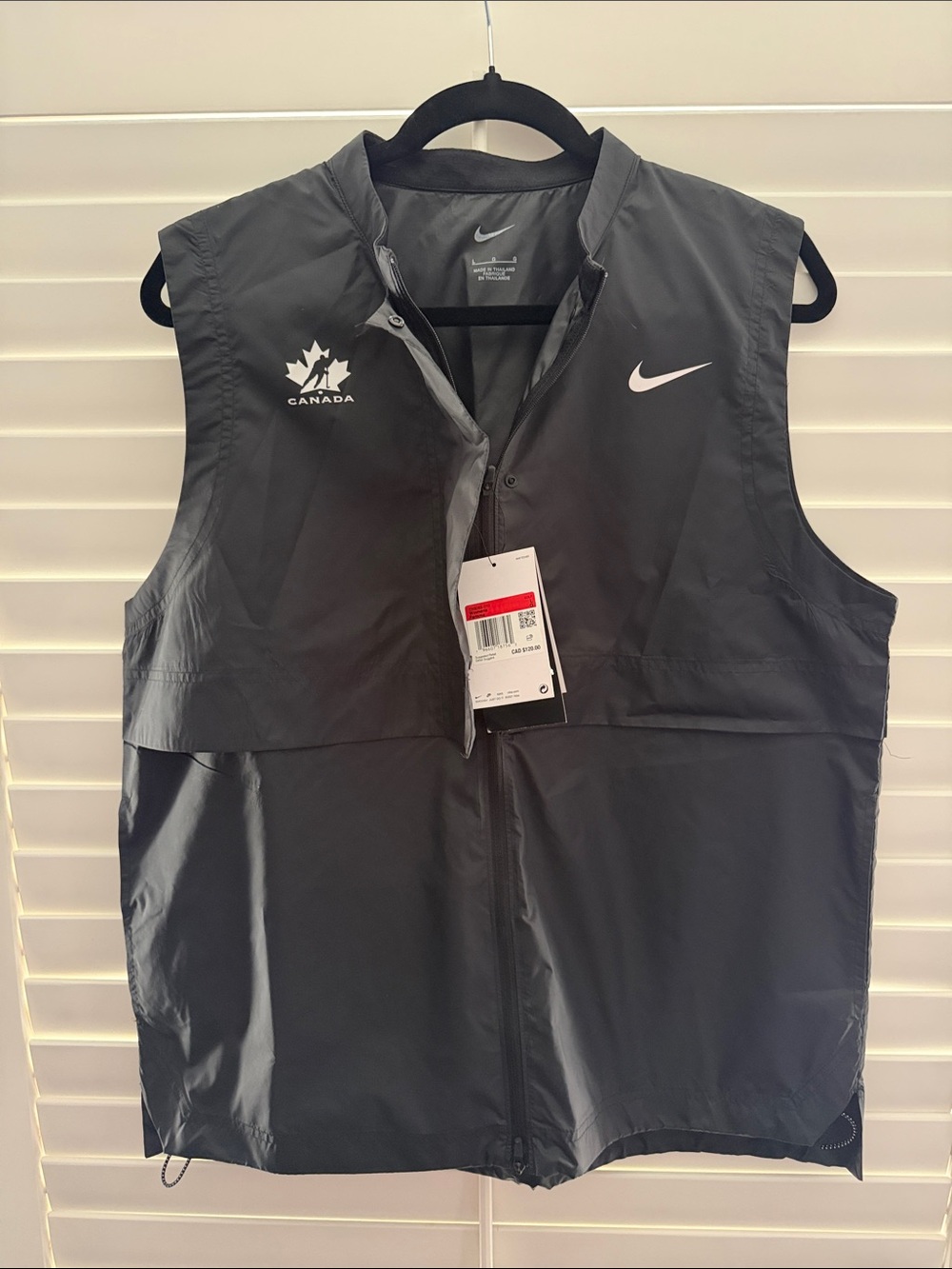Nike Black Womens Sleeveless Windbreaker Vest with Canada Logo